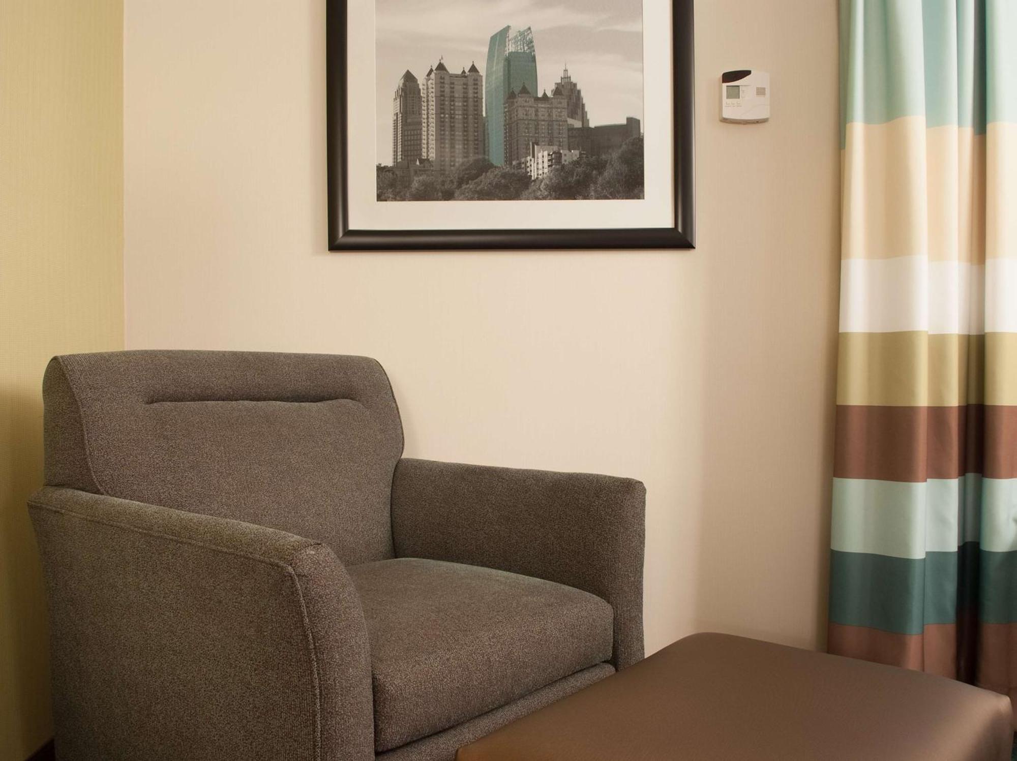 Hampton Inn Atlanta-North Druid Hills Zewnętrze zdjęcie