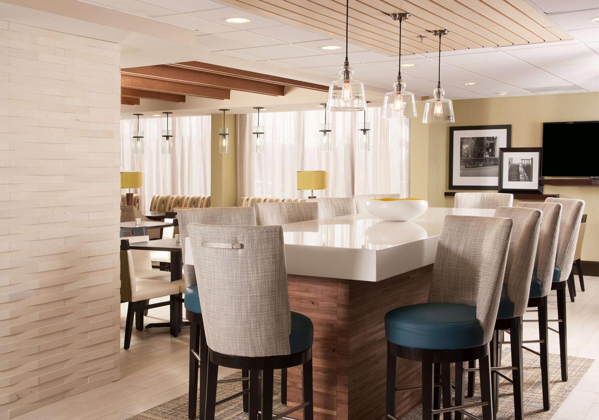 Hampton Inn Atlanta-North Druid Hills Zewnętrze zdjęcie