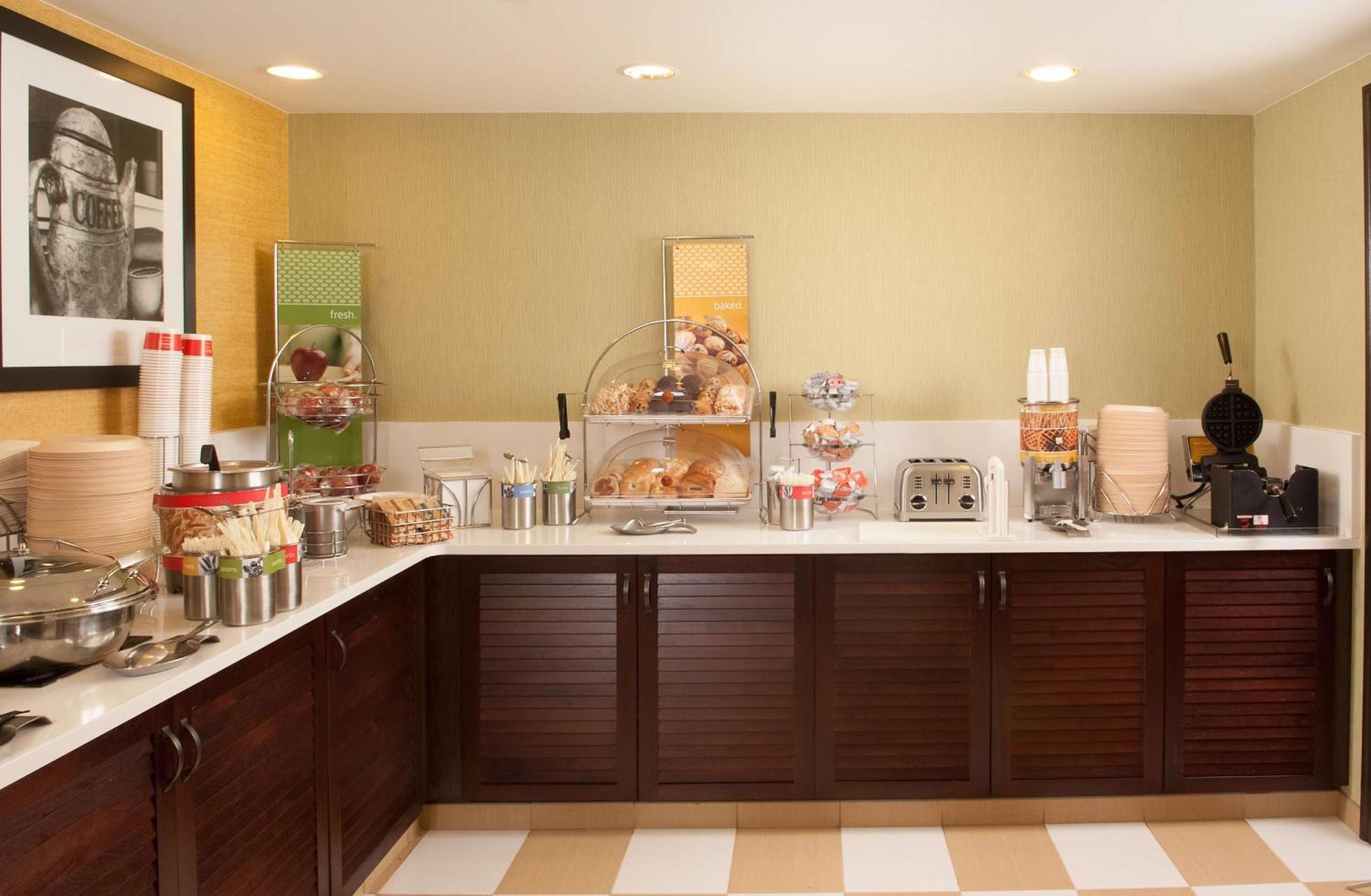 Hampton Inn Atlanta-North Druid Hills Zewnętrze zdjęcie
